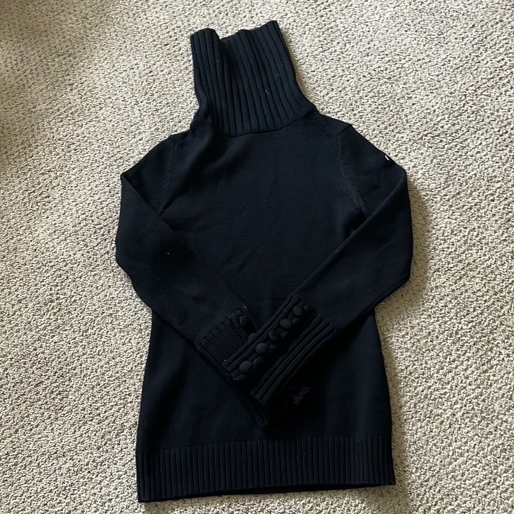 Banana Republic button sleeve detail turtle neck